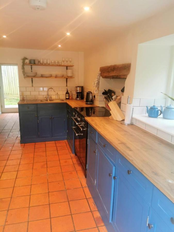 Glenfield Cottage - Secluded Luxury Deep In The Oxfordshire Countryside Wilcote Luaran gambar