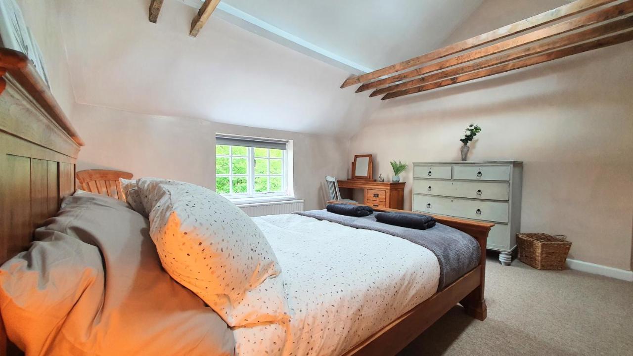 Glenfield Cottage - Secluded Luxury Deep In The Oxfordshire Countryside Wilcote Luaran gambar